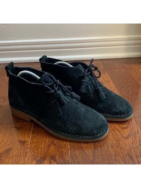 Hush Puppies Women’s Size 7.5 Black Suede Chaco Boots Tassel Lace Up